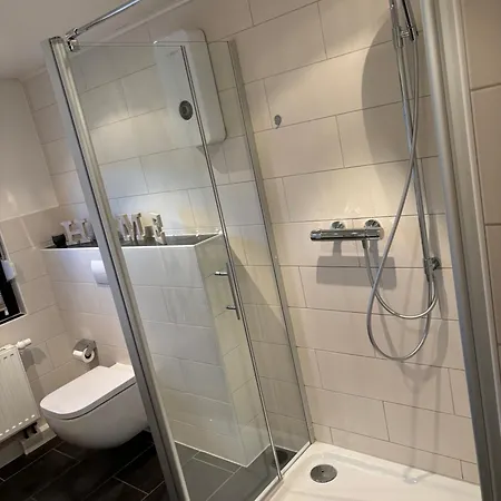 Boxenstopp Apartmán *